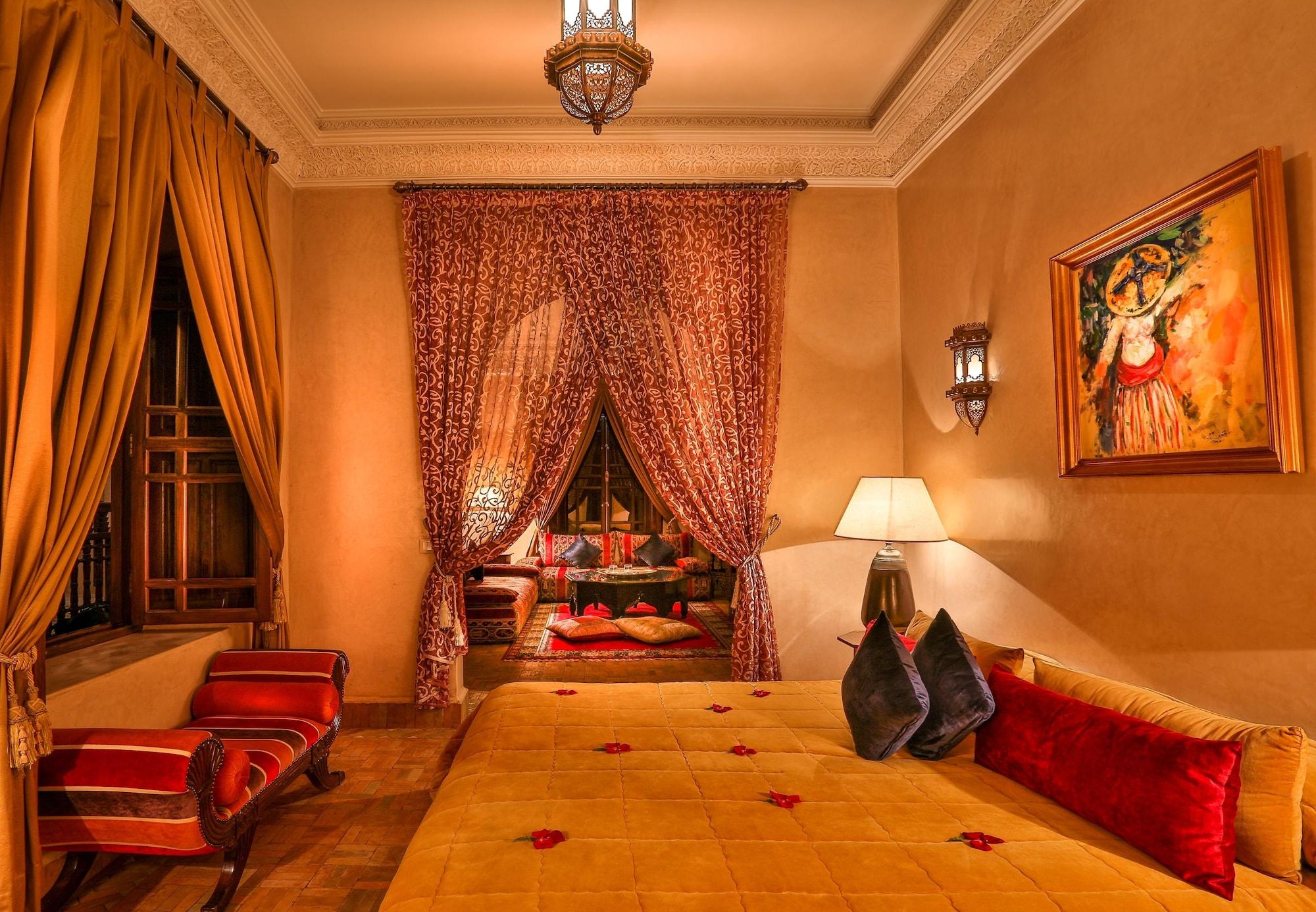 Riad Kniza Marrakesh Luaran gambar The interior of the hotel