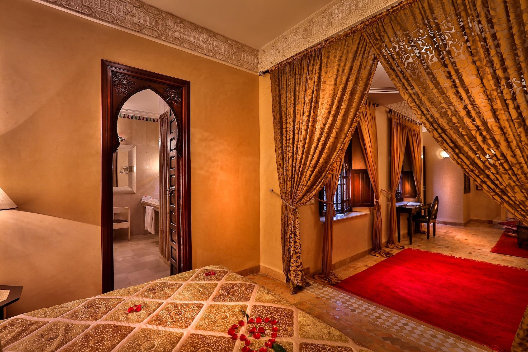 Riad Kniza Marrakesh Luaran gambar Suite